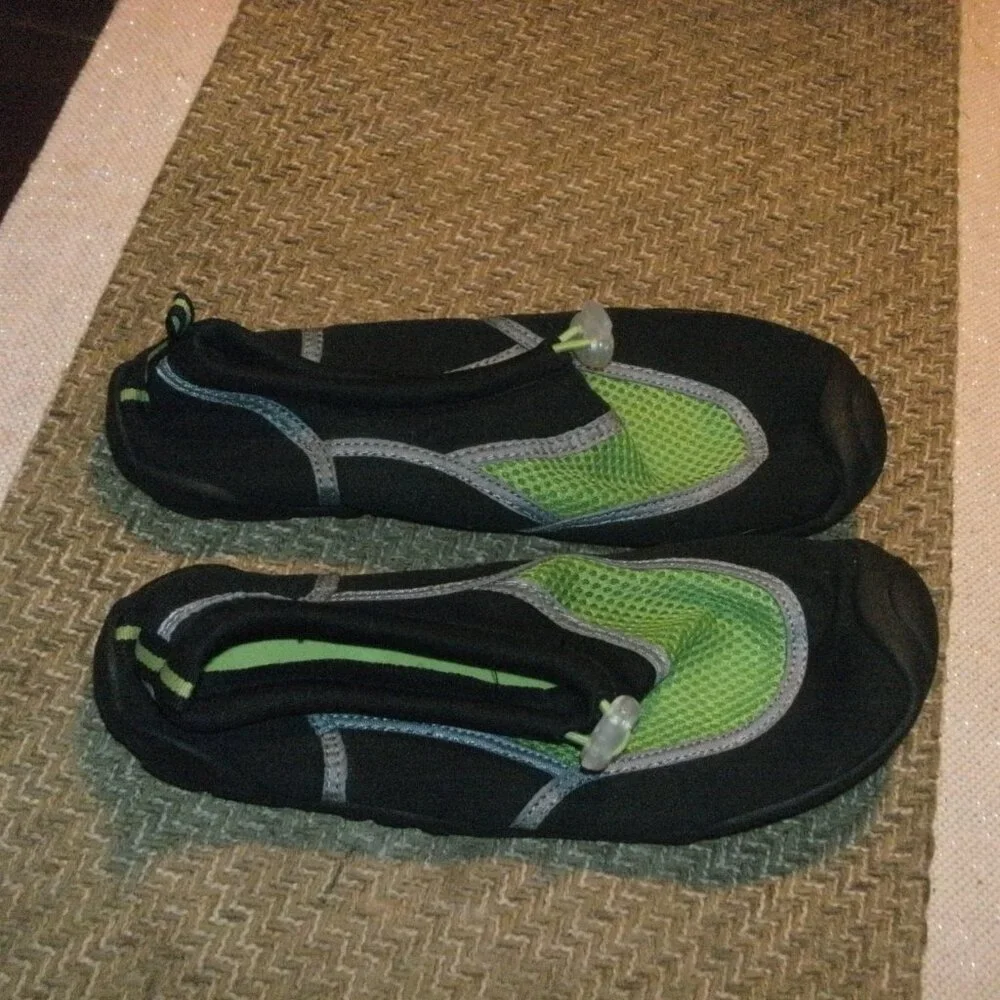 Champion C9 Kids Unisex Water Shoes Black Green Beach Shoes Aqua Socks XL 6